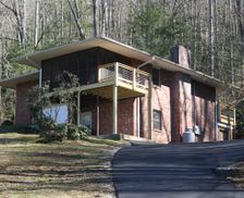 United States North Carolina Penrose vacation rental compare prices direct by owner 219407