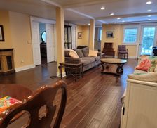 United States New York Auburn vacation rental compare prices direct by owner 298061