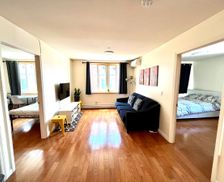 United States New York Queens vacation rental compare prices direct by owner 354300