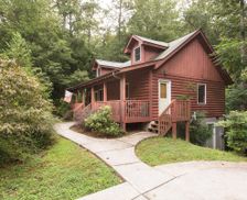 United States North Carolina Hendersonville vacation rental compare prices direct by owner 1826138