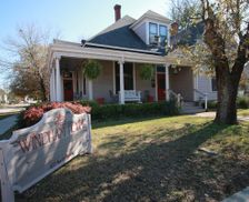 United States Arkansas Fort Smith vacation rental compare prices direct by owner 1098839