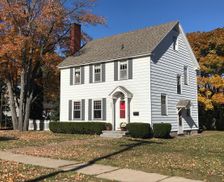 United States Michigan Marquette vacation rental compare prices direct by owner 815971