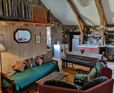 France Auvergne-Rhône-Alpes Montselgues vacation rental compare prices direct by owner 4501547