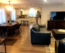 United States Wisconsin Oconomowoc vacation rental compare prices direct by owner 750952