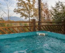 United States Tennessee Gatlinburg vacation rental compare prices direct by owner 528673