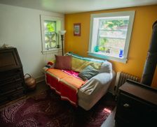 United States New York High Falls vacation rental compare prices direct by owner 2086011