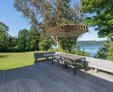 United States Washington Vashon vacation rental compare prices direct by owner 11446430