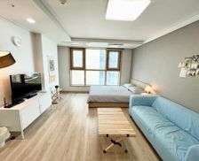 South Korea Seoul Songpa-gu vacation rental compare prices direct by owner 8952204