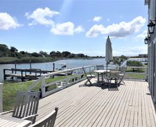 United States New York Hampton Bays vacation rental compare prices direct by owner 803500