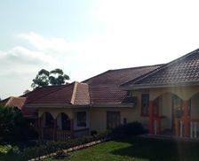 Uganda Kabarole Fort Portal vacation rental compare prices direct by owner 4368902