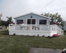 United States New York Sackets Harbor vacation rental compare prices direct by owner 459117