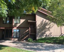 United States Iowa Cedar Falls vacation rental compare prices direct by owner 1161473