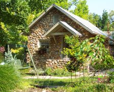 United States Arkansas Eureka Springs vacation rental compare prices direct by owner 2662429