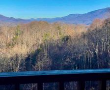 United States Tennessee Gatlinburg vacation rental compare prices direct by owner 256700