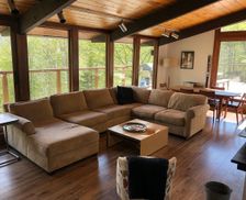 United States Vermont Warren vacation rental compare prices direct by owner 311373