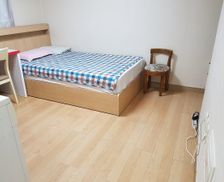 South Korea Busan Mangmi-dong, Suyeong-gu vacation rental compare prices direct by owner 7833271