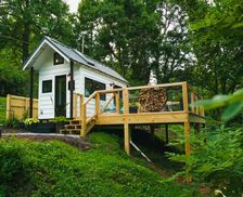 United States North Carolina Saluda vacation rental compare prices direct by owner 29785811