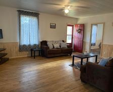 United States Missouri Eminence vacation rental compare prices direct by owner 2559678