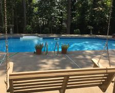 United States Georgia Buford vacation rental compare prices direct by owner 460174
