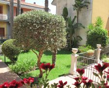 Italy Catania Acireale vacation rental compare prices direct by owner 4580869