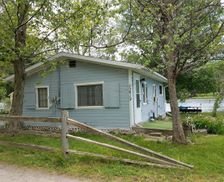 United States New York Wolcott vacation rental compare prices direct by owner 2557569