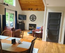 United States Massachusetts Tolland vacation rental compare prices direct by owner 27640899