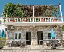 Montenegro Opština Herceg Novi Igalo vacation rental compare prices direct by owner 4994075