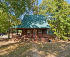 United States Tennessee Hardin County vacation rental compare prices direct by owner 29615406