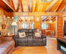 United States California Mi-Wuk Village vacation rental compare prices direct by owner 1341886