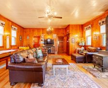 United States New York Old Forge vacation rental compare prices direct by owner 373256