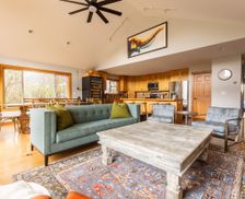 United States Oregon Cannon Beach vacation rental compare prices direct by owner 1869854