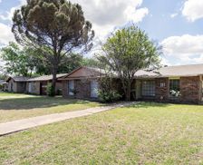 United States Texas Garland vacation rental compare prices direct by owner 25205197