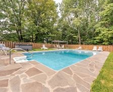 United States New York Mongaup Valley vacation rental compare prices direct by owner 25774526