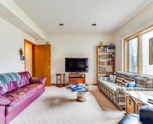 United States Minnesota Woodbury vacation rental compare prices direct by owner 1287489
