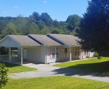 United States North Carolina Asheville vacation rental compare prices direct by owner 182073