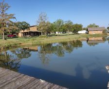 United States Texas Bluffton vacation rental compare prices direct by owner 1178008