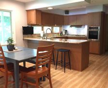 United States Wisconsin Hales Corners vacation rental compare prices direct by owner 866114