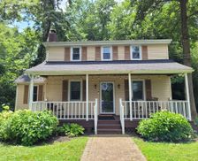 United States Pennsylvania Yardley vacation rental compare prices direct by owner 24307477
