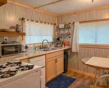 United States North Carolina Lake Toxaway vacation rental compare prices direct by owner 28998815