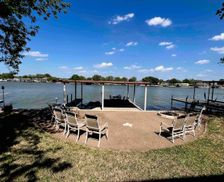 United States Texas Granbury vacation rental compare prices direct by owner 831850