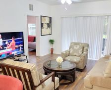 United States Florida Gainesville vacation rental compare prices direct by owner 186188