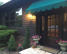 United States Illinois Elizabeth vacation rental compare prices direct by owner 2501158