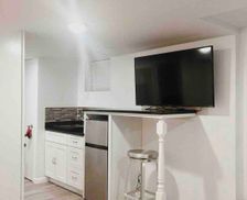 United States New York Queens vacation rental compare prices direct by owner 32787584