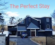 United States New York Central Islip vacation rental compare prices direct by owner 26492274