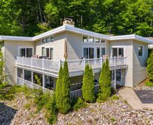 United States Michigan Petoskey vacation rental compare prices direct by owner 185376
