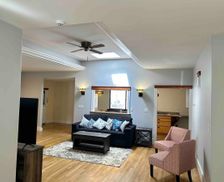 United States Massachusetts Medford vacation rental compare prices direct by owner 28007848