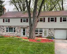 United States Wisconsin Brookfield vacation rental compare prices direct by owner 27319380