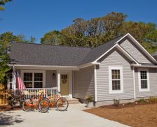 United States North Carolina Oak Island vacation rental compare prices direct by owner 168584