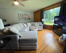 United States West Virginia Matewan vacation rental compare prices direct by owner 28576950