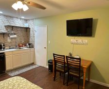 United States New York Lake Ronkonkoma vacation rental compare prices direct by owner 27692848